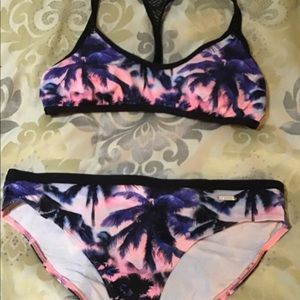 Venus Sunseeker tropical bikini